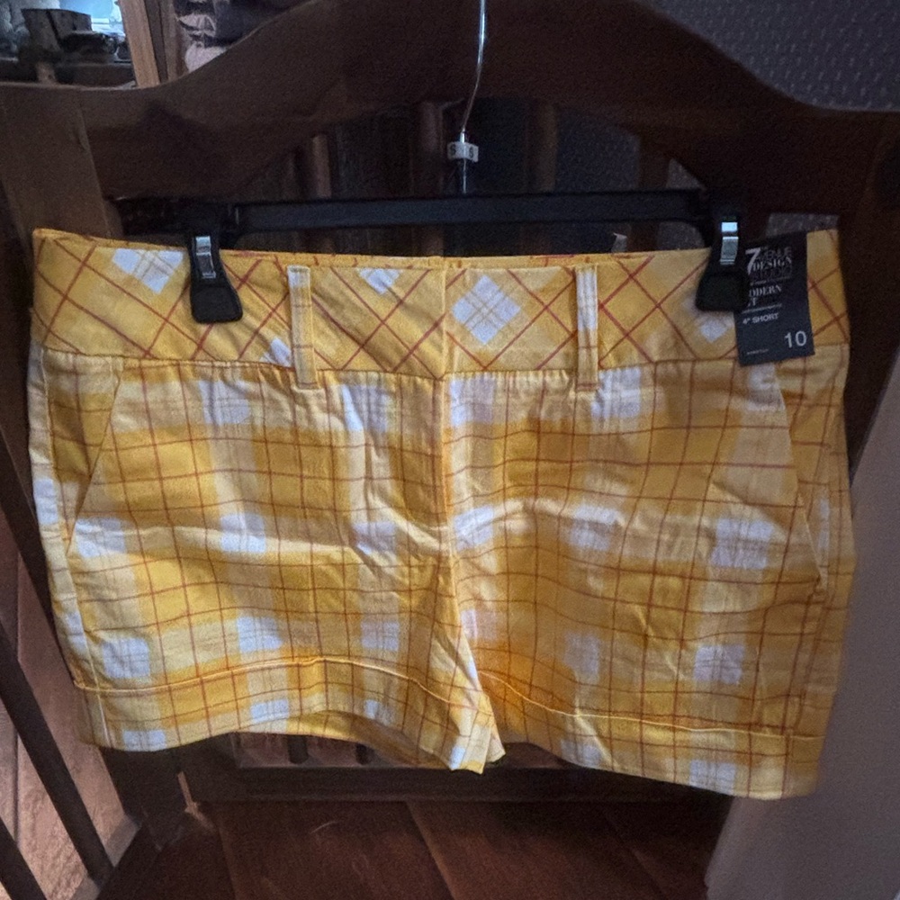 NWT New York and Co - 7th Ave Design Studio Modern Fit - Size 10 Shorts